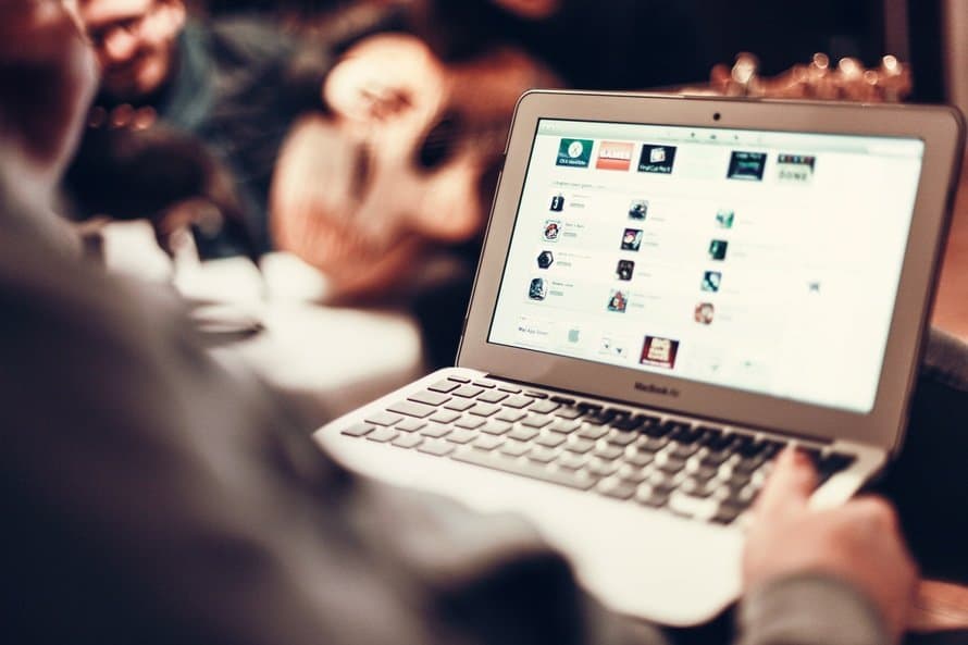 12 Reasons Why You Should Be Using AdWords Featured Image