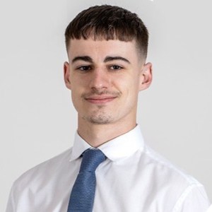 Liam Hollis